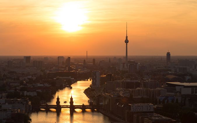 Blick auf Berlin bei Nacht