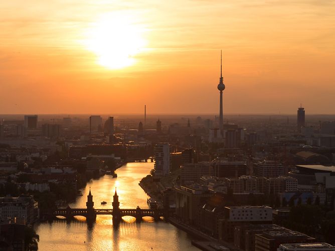 Blick auf Berlin bei Nacht